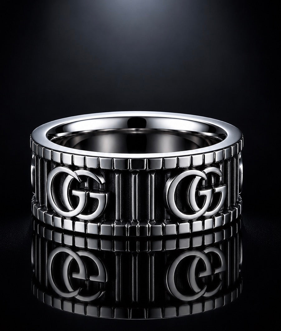 Gucci GG Marmont Band Ring — Aged Sterling Silver, Size 7