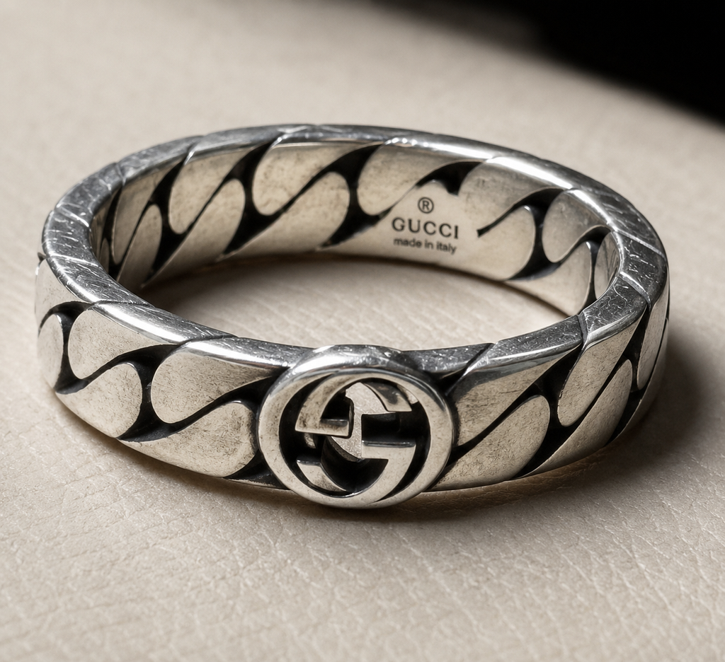 Gucci Interlocking G Ring — Aged Sterling Silver, Size 7