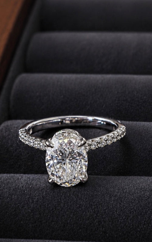 2.5 Carat Lab-Grown Diamond Oval Ring, Platinum