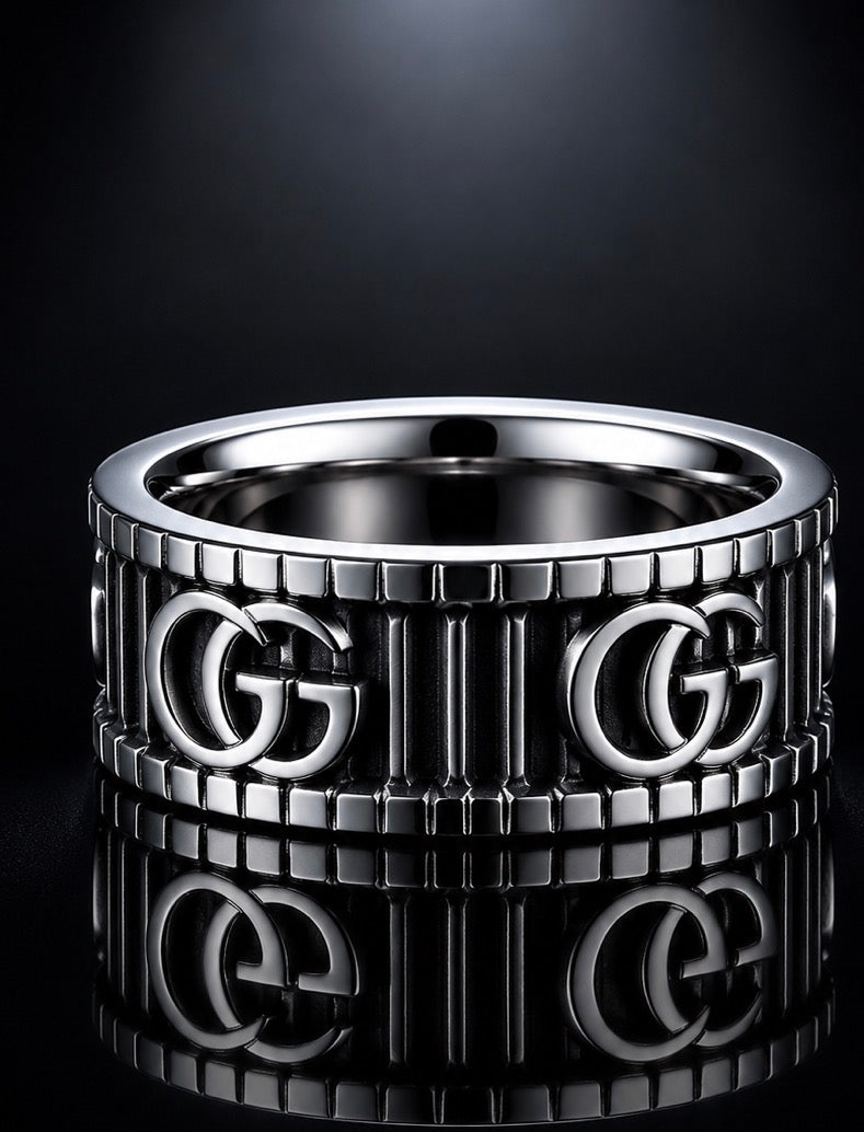 Gucci GG Marmont Band Ring — Aged Sterling Silver, Size 7