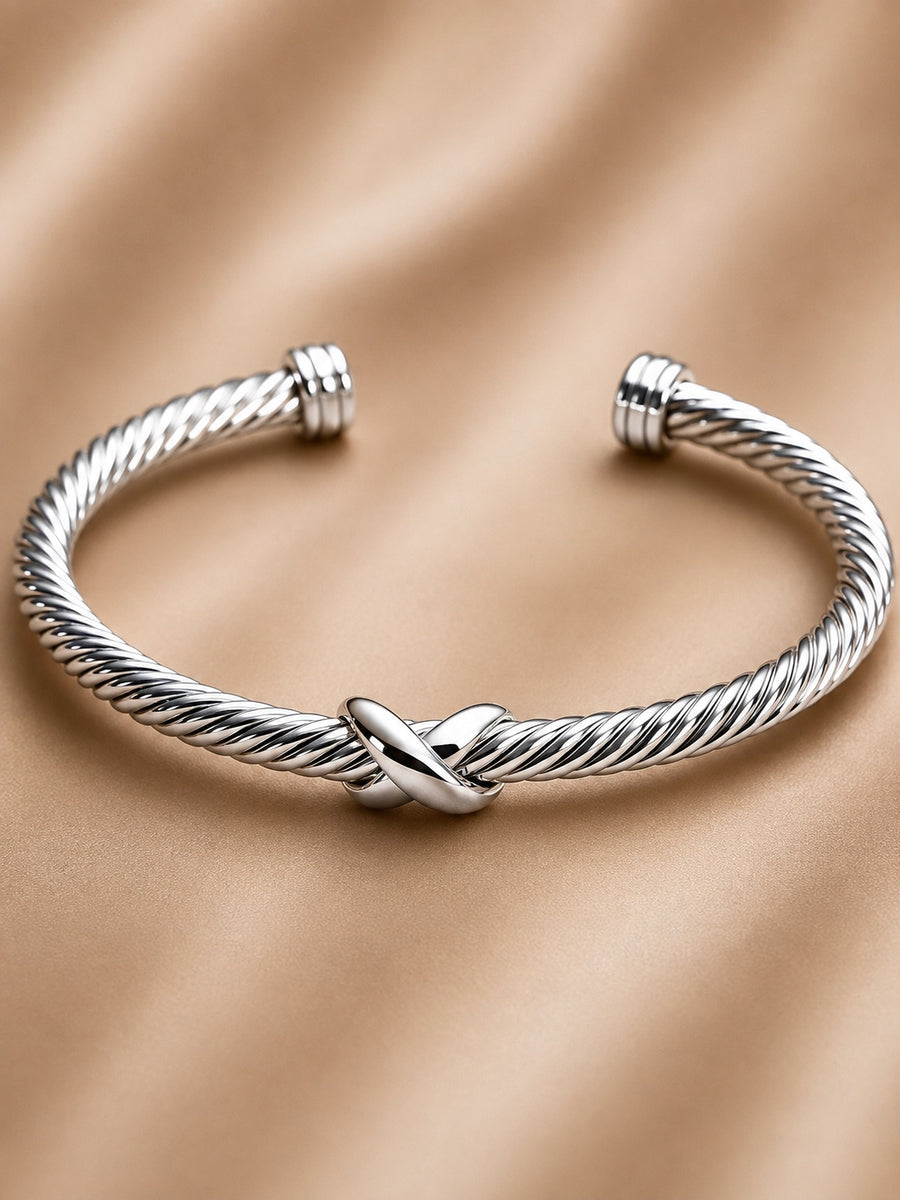 David Yurman X Classic Cable Station Bracelet — Sterling Silver, 4mm, Medium