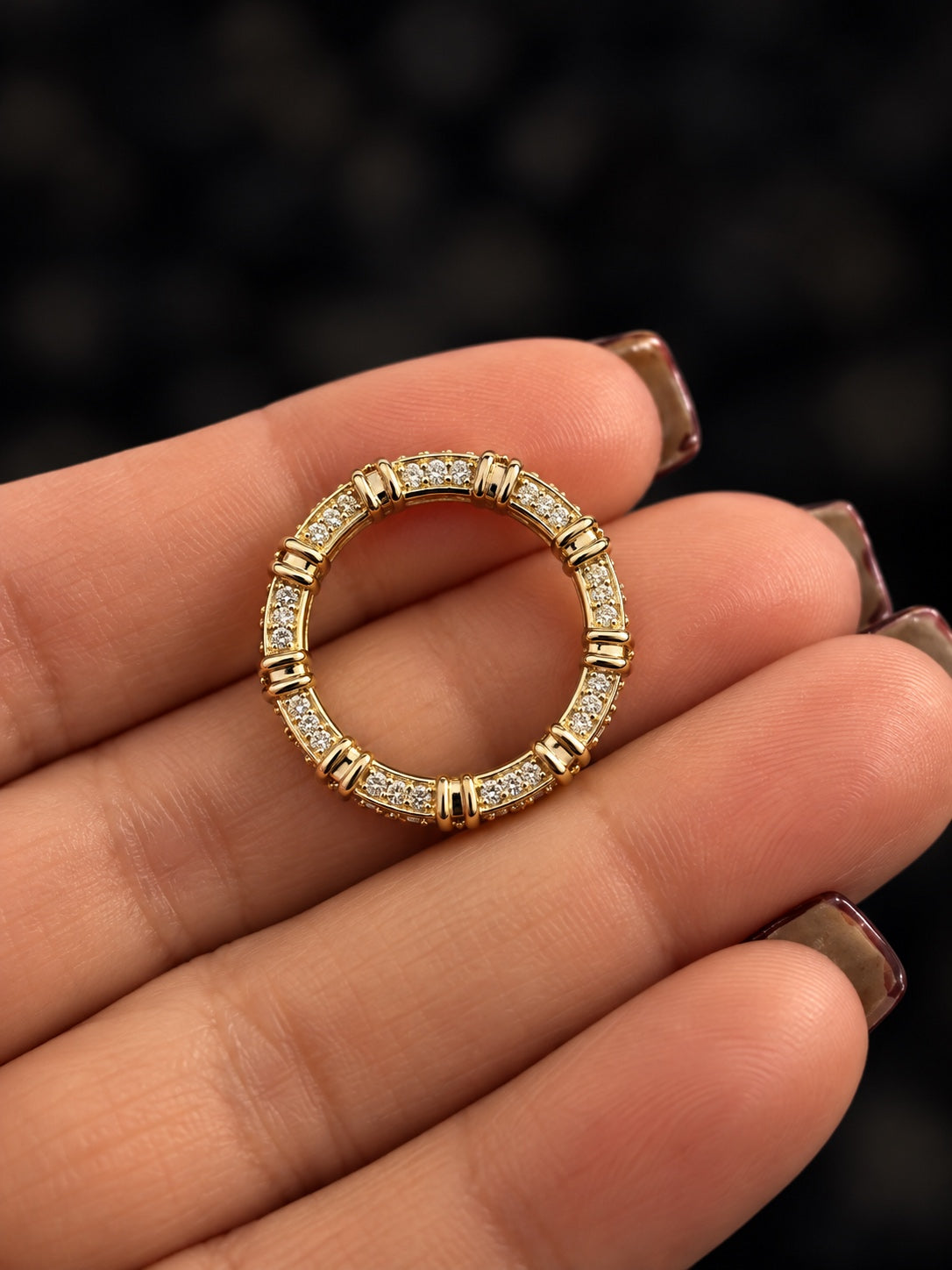 PHNX Lab-Grown Diamond X-Link Eternity Band Ring in 18K Gold, 5mm, Size 7 — Full Circle Profile View